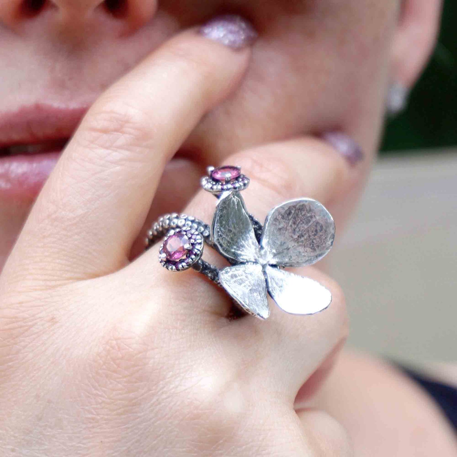 Flower jewelry - Zulasurfing Studios