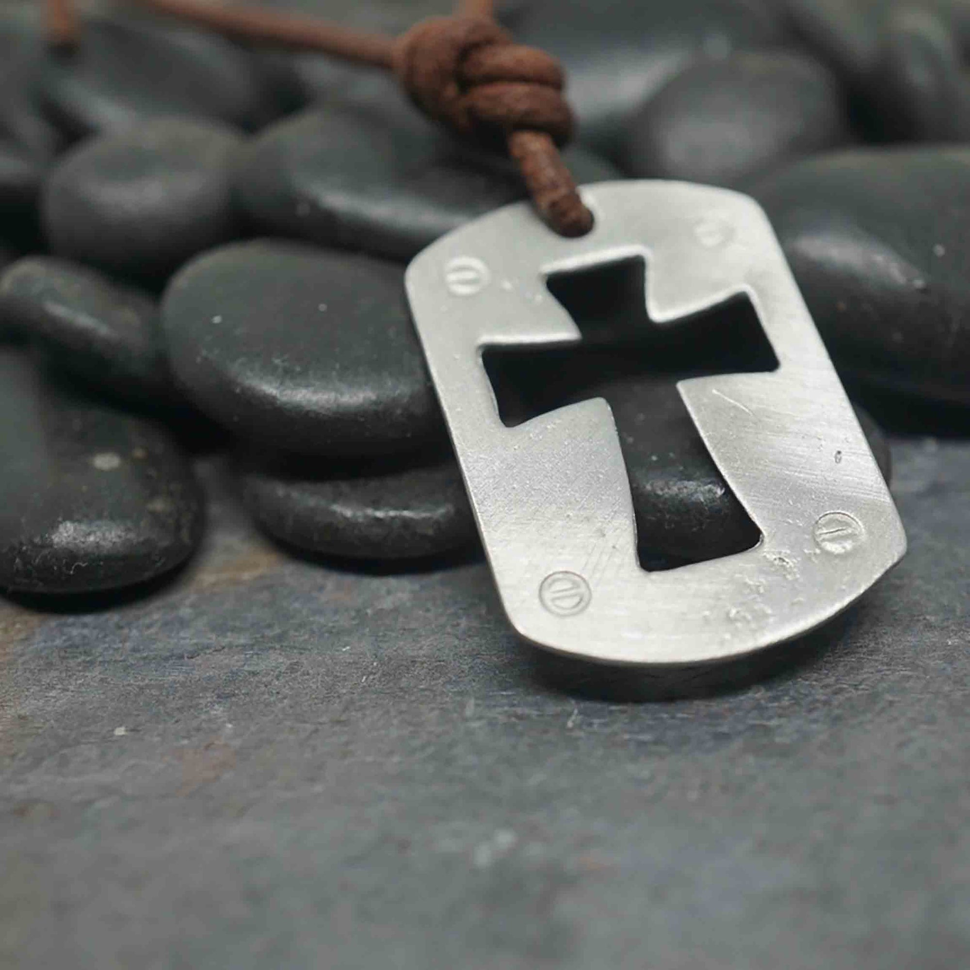 Abercromby and fitch style mens cross necklace