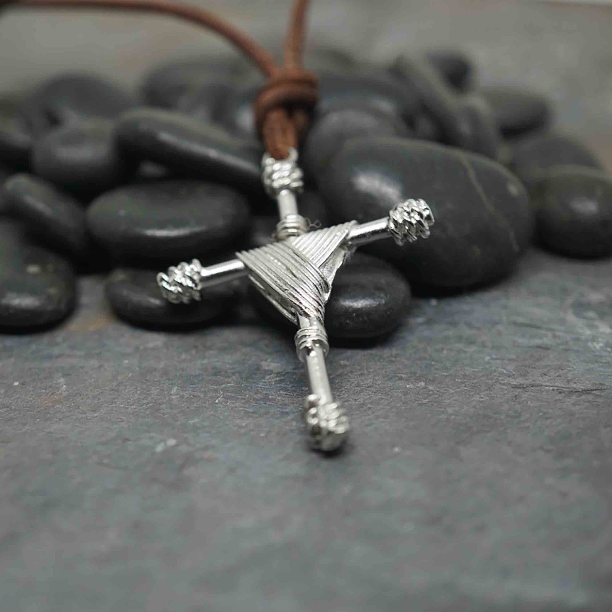 Cross necklace made of pewter