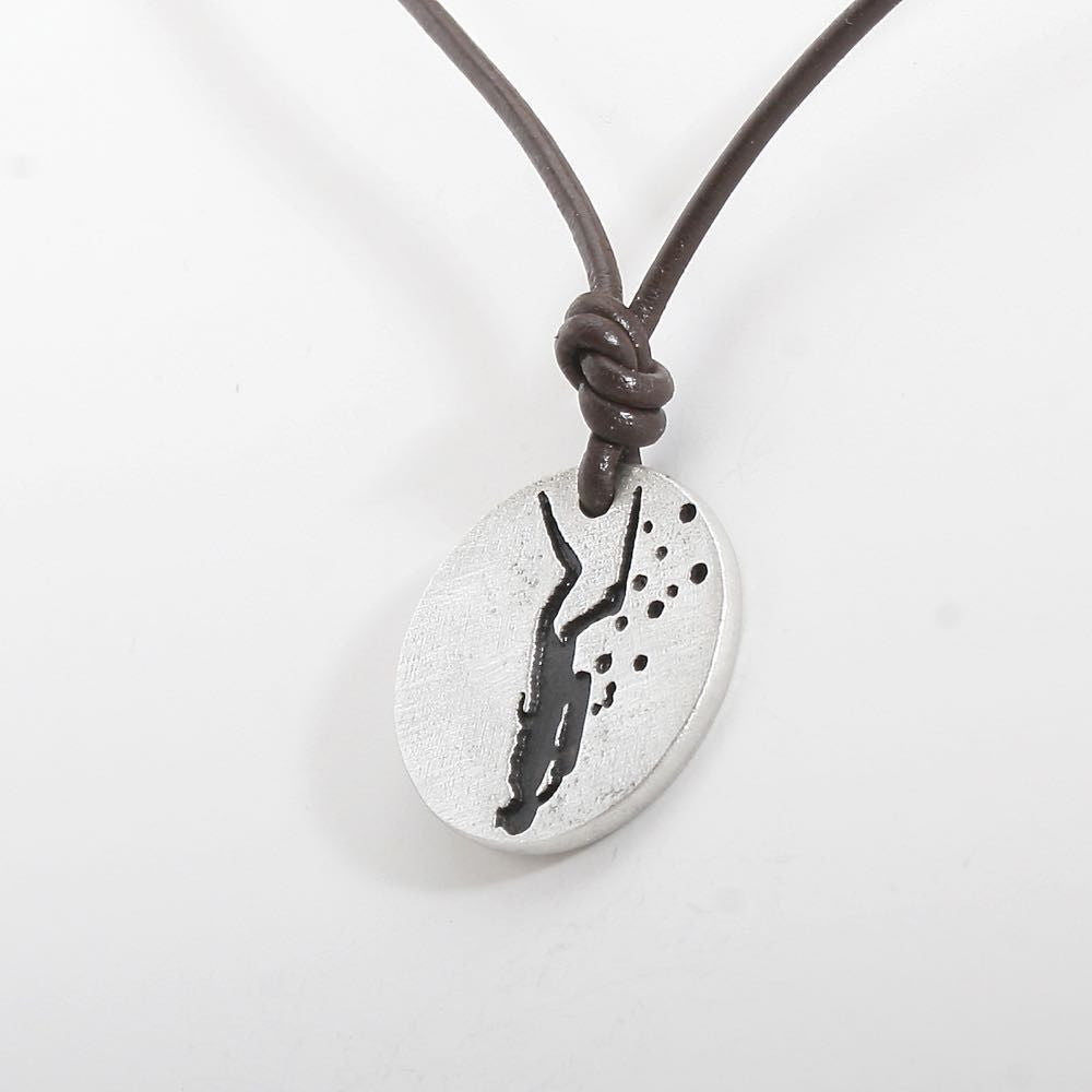scuba pendant