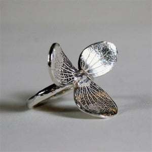 Beautiful 3 leaf 925 Sterling Silver flower Ring size 6 - Zulasurfing Jewelry
 - 2