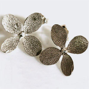 Delicate Sterling Silver post 4 leaf flower Organic Earrings - Zulasurfing Jewelry
 - 1