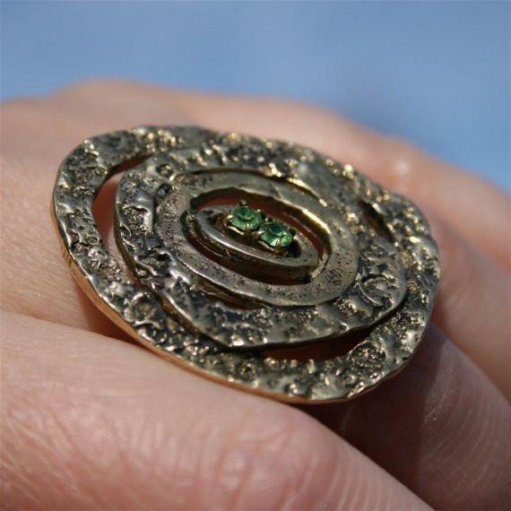 Swarovski crystal ring brass vintage style - Zulasurfing Jewelry
 - 4