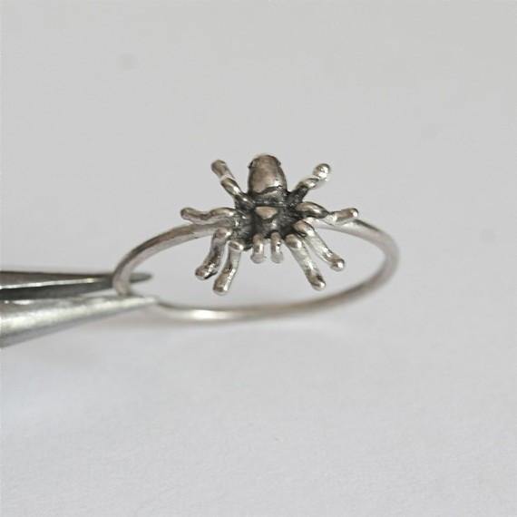 Itsy bitsy sterling silver spider ring size 6 - Zulasurfing Jewelry
