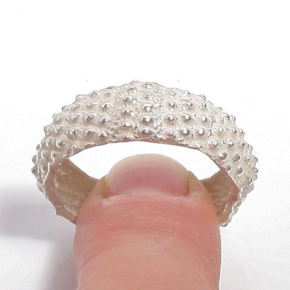 sea urchin band ring in sterling silver size 9 - Zulasurfing Jewelry
 - 1