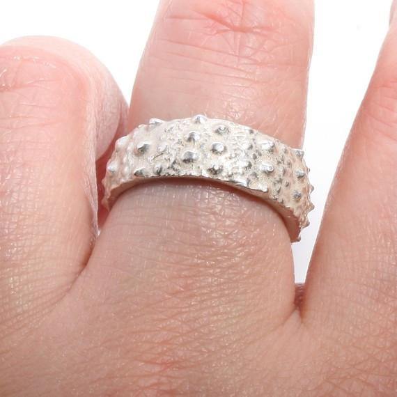 Sterling silver sea urchin band ring size 6.5 - Zulasurfing Jewelry
 - 2