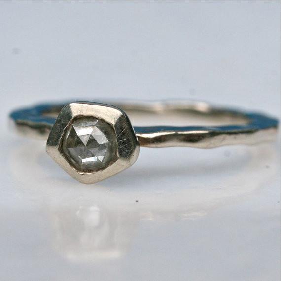 Gorgeous 14k white gold and beautiful clear rose cut diamond engagement ring size 5 1/4 - Zulasurfing Jewelry
 - 1