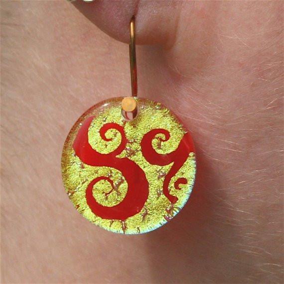 Dichroic glass scroll design earrings - Zulasurfing Jewelry
 - 1