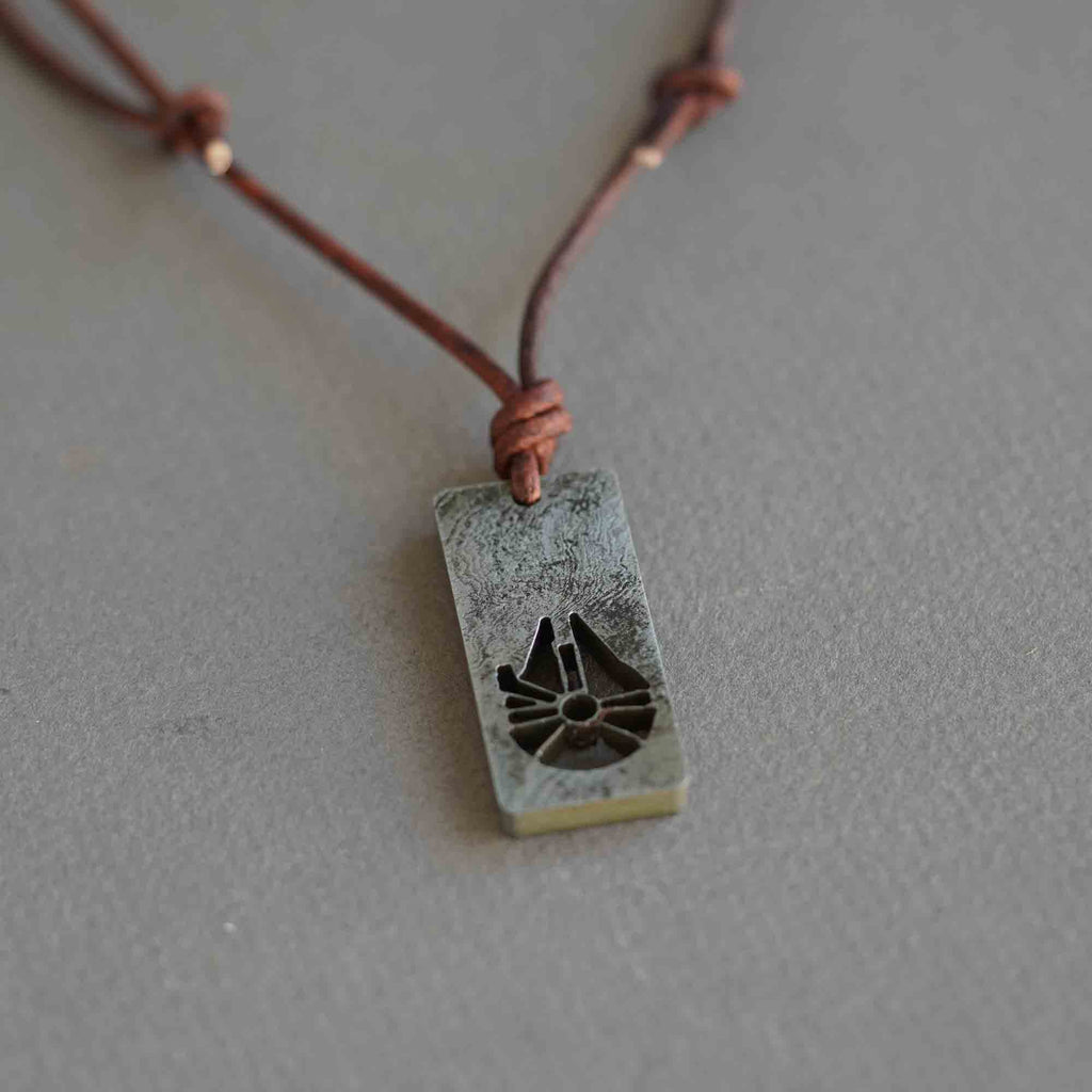 The Millennium Falcon Necklace star wars Jewelry clone war Jedi Rebellion