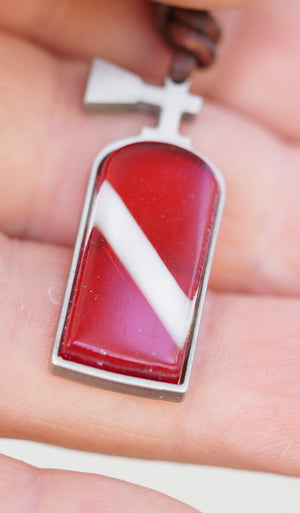 Scuba diving necklace flag and air tank design