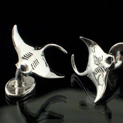 Now 20% off Sterling Silver Manta ray cufflinks - Zulasurfing Jewelry
